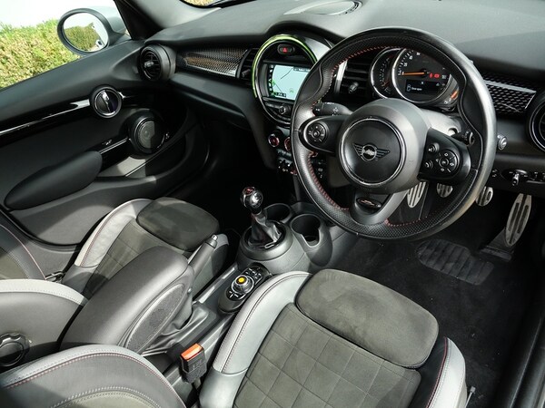 Used MINI Hatch 2020 for sale - 76210982: Photo 3
