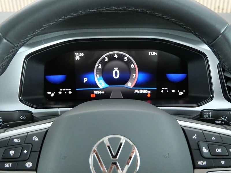 Used Volkswagen T-Roc 2023 for sale - 78168006: Photo 25