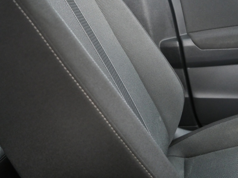 Used Volkswagen T-Roc 2023 for sale - 78168006: Photo 29