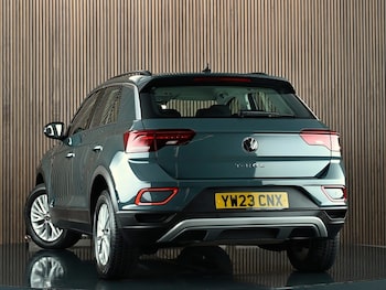 Used Volkswagen T-Roc 2023 for sale - 78168006: Photo