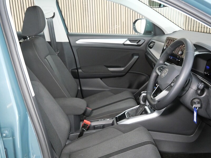 Used Volkswagen T-Roc 2023 for sale - 78168006: Photo 32
