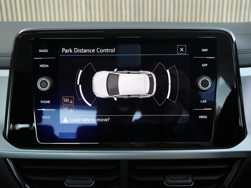 Used Volkswagen T-Roc 2023 for sale - 78168006: Photo 35