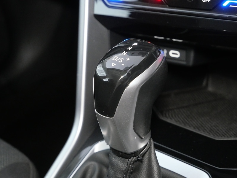 Used Volkswagen T-Roc 2023 for sale - 78168006: Photo 40