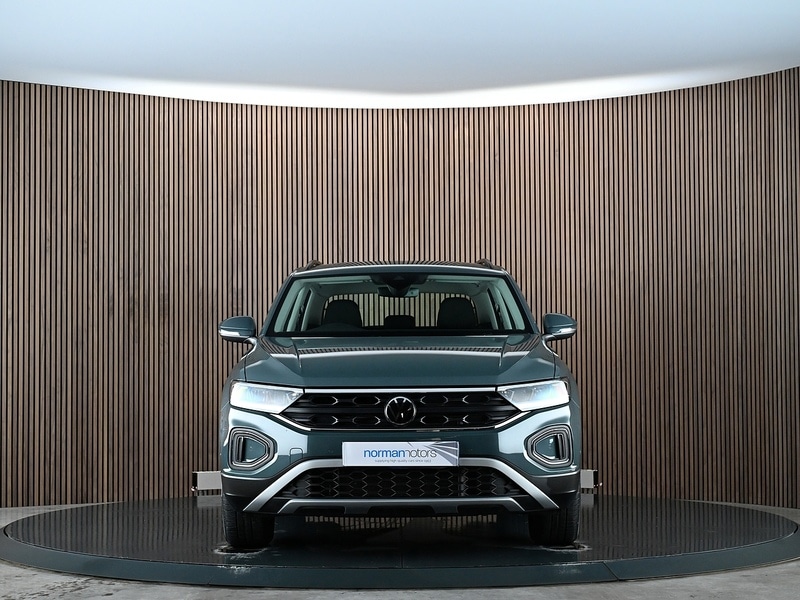 Used Volkswagen T-Roc 2023 for sale - 78168006: Photo 6