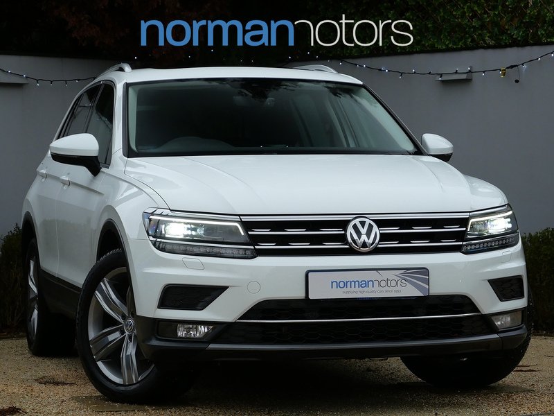 Used Volkswagen Tiguan 2017 for sale - 76863575: Photo 1