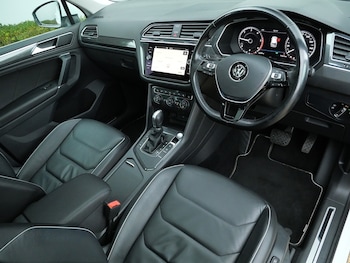 Used Volkswagen Tiguan 2017 for sale - 76863575: Photo