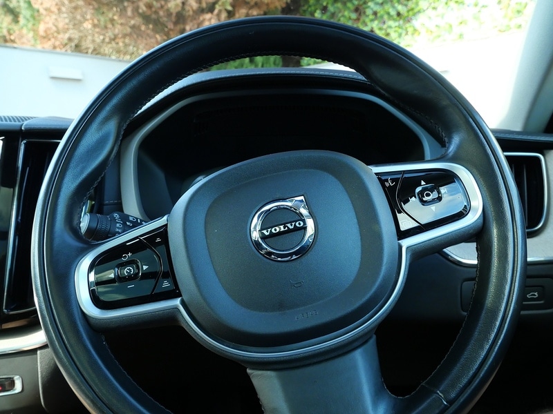 Used Volvo XC60 2021 for sale - 76119372: Photo 26