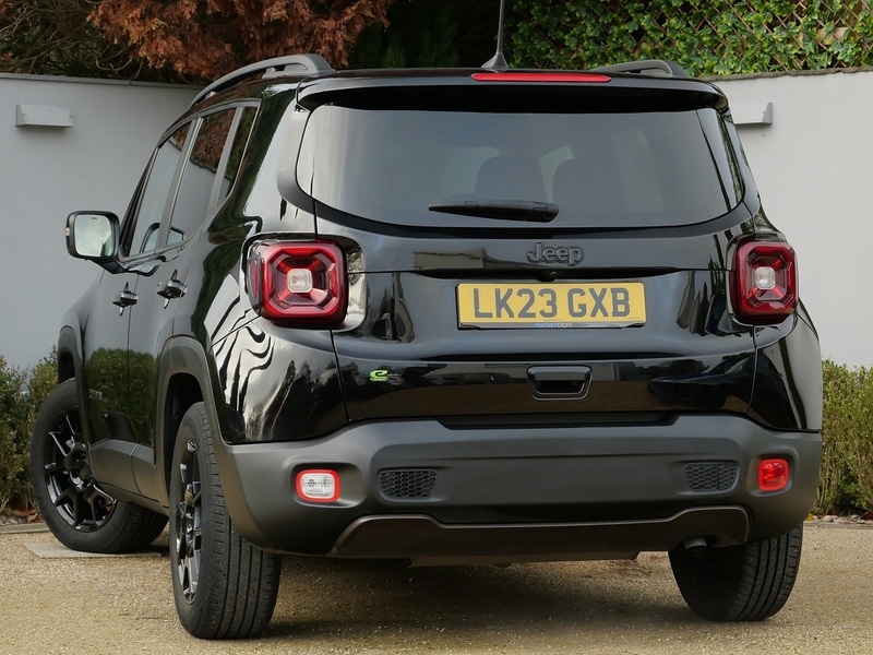 Used Jeep Renegade 2023 for sale - 76496983: Photo 2