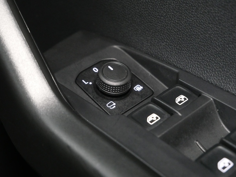 Used Volkswagen T-Cross 2023 for sale - 77227911: Photo 41