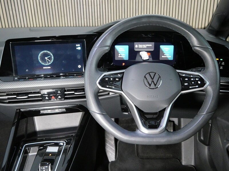 Used Volkswagen Golf 2024 for sale - 77840758: Photo 28