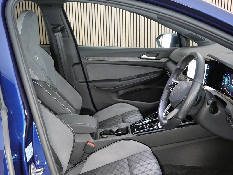 Used Volkswagen Golf 2024 for sale - 77840758: Photo 33