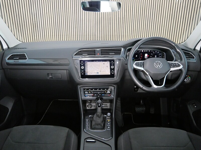 Used Volkswagen Tiguan 2021 for sale - 77840676: Photo 33