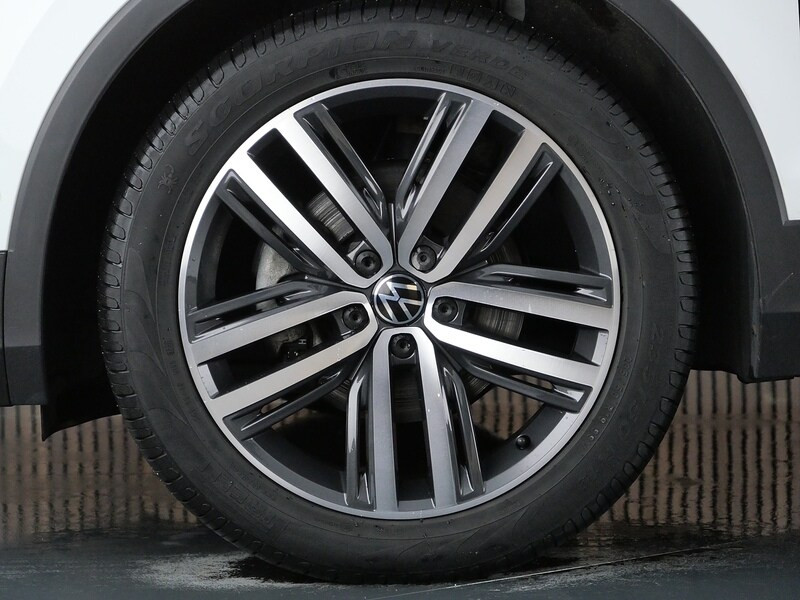 Used Volkswagen Tiguan 2021 for sale - 77840676: Photo 45