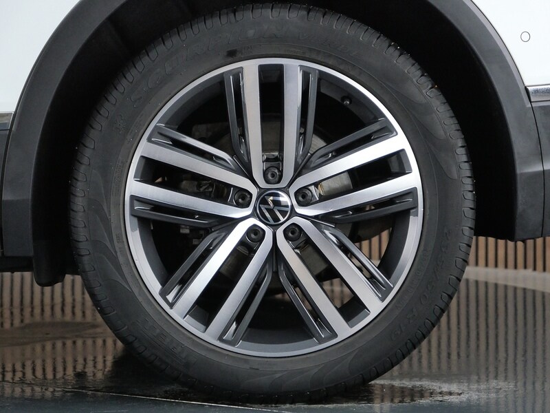 Used Volkswagen Tiguan 2021 for sale - 77840676: Photo 46