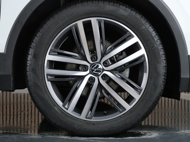 Used Volkswagen Tiguan 2021 for sale - 77840676: Photo 48