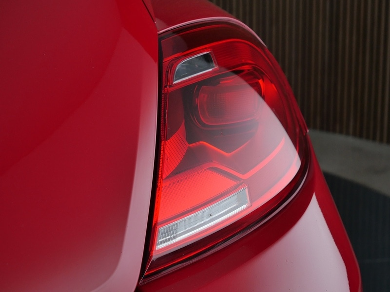 Used Volkswagen Beetle 2016 for sale - 78040245: Photo 39