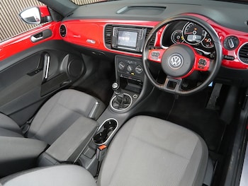 Used Volkswagen Beetle 2016 for sale - 78040245: Photo