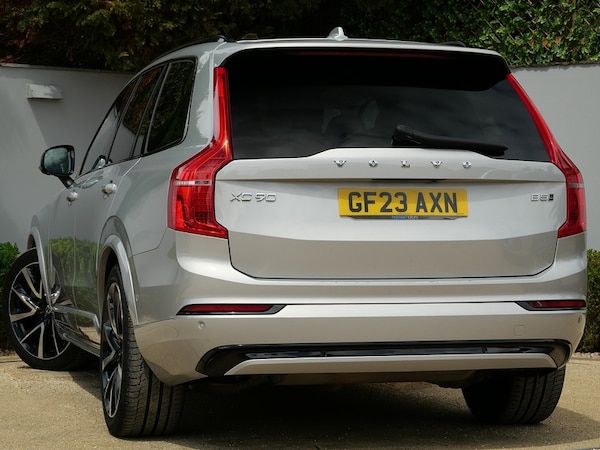 Used Volvo XC90 2023 for sale - 75276177: Photo 2