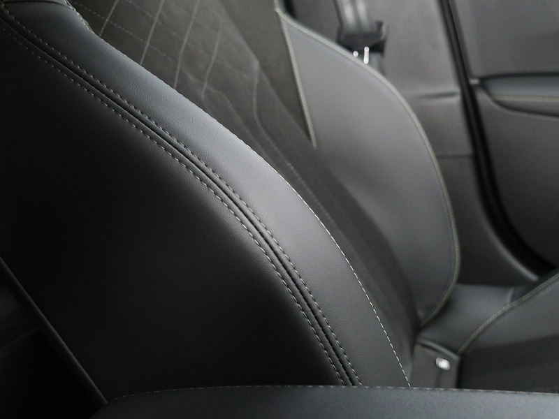 Used Peugeot 2008 2022 for sale - 77850942: Photo 29