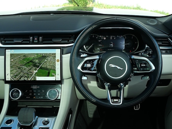 Used Jaguar F-Pace 2022 for sale - 76323806: Photo 16