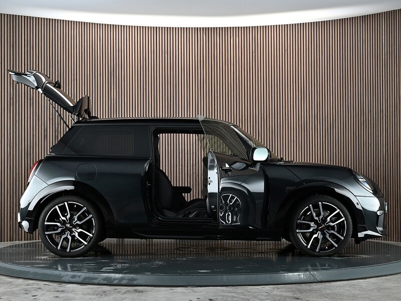 Used MINI Cooper 2024 for sale - 77840747: Photo 20