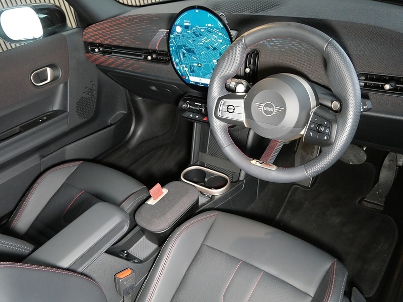 Used MINI Cooper 2024 for sale - 77840747: Photo 3