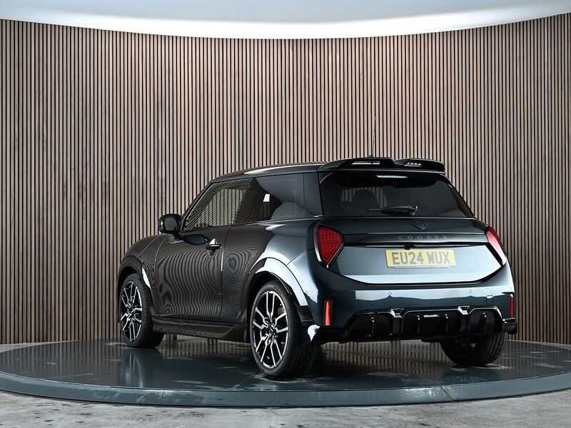 Used MINI Cooper 2024 for sale - 77840747: Photo 8