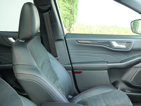 Used Ford Kuga 2022 for sale - 76330420: Photo 18