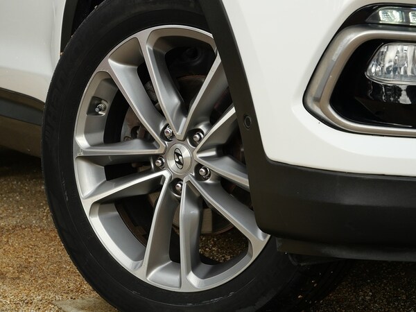 Used Hyundai Santa Fe 2018 for sale - 76323809: Photo 10