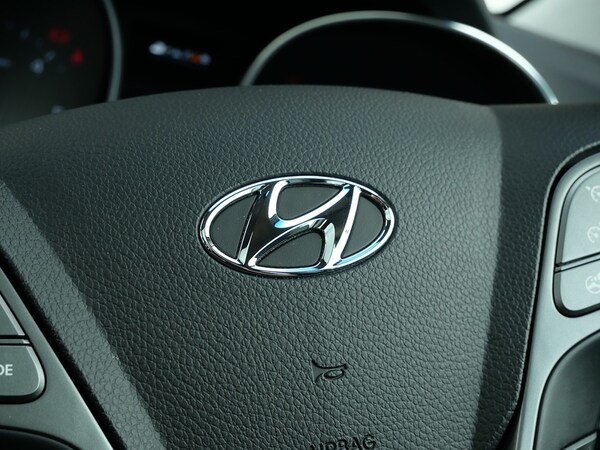 Used Hyundai Santa Fe 2018 for sale - 76323809: Photo 26