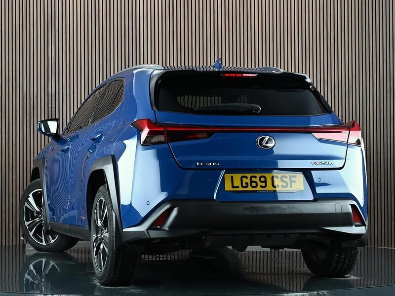 Used Lexus UX 2019 for sale - 77846502: Photo 3