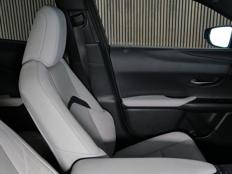 Used Lexus UX 2019 for sale - 77846502: Photo 32