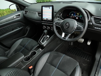 Used Renault Arkana 2024 for sale - 75631478: Photo