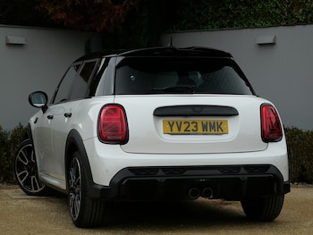 Used MINI Hatch 2023 for sale - 76256846: Photo 2