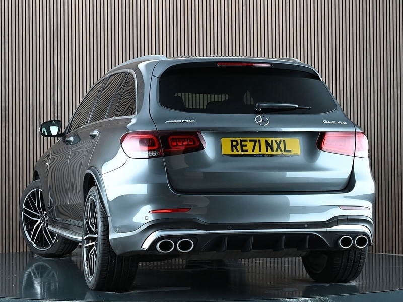 Used Mercedes-Benz GLC 2021 for sale - 77840664: Photo 2