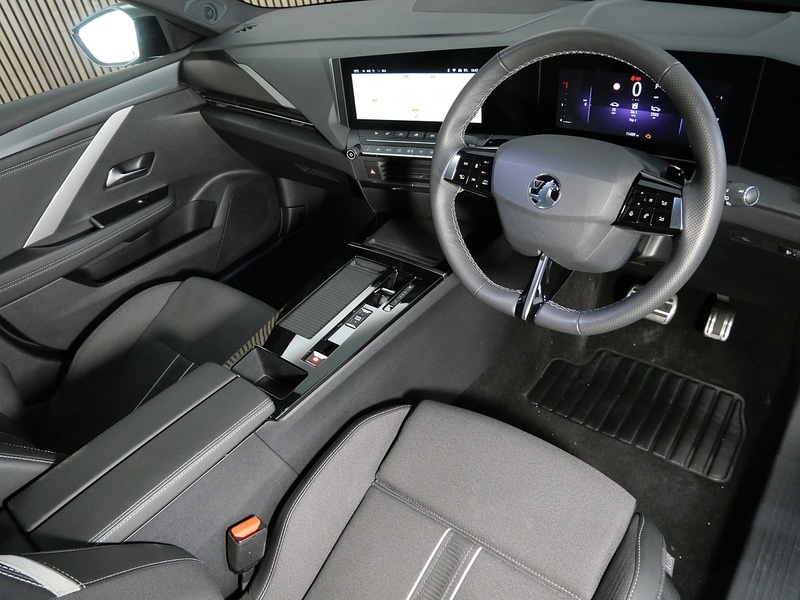 Used Vauxhall Astra 2024 for sale - 77850940: Photo 3