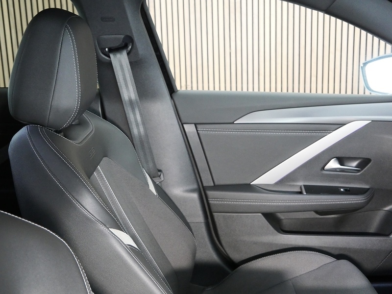 Used Vauxhall Astra 2024 for sale - 77850940: Photo 31