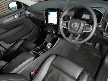 Used Volvo XC40 2023 for sale - 79038501: Photo