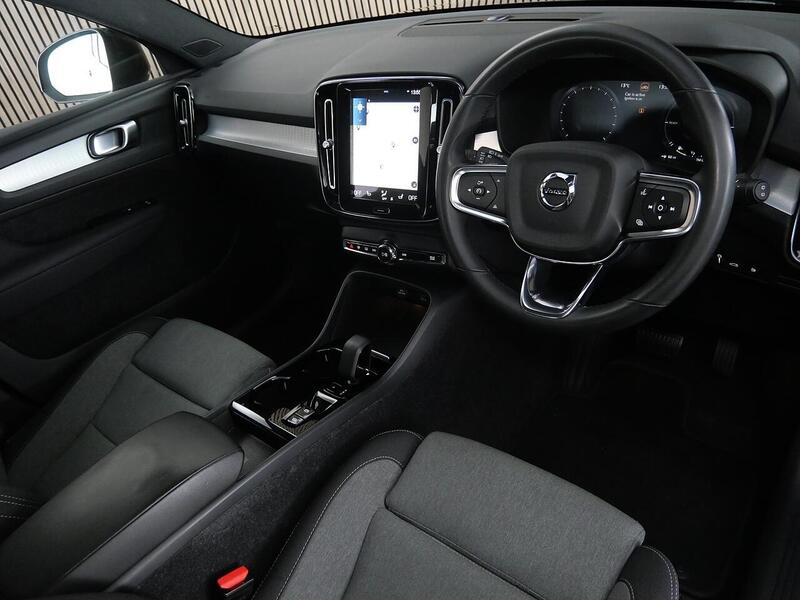 Used Volvo XC40 2022 for sale - 77840684: Photo 3