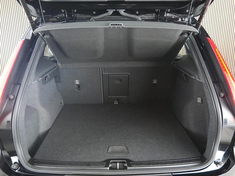 Used Volvo XC40 2022 for sale - 77840684: Photo 47