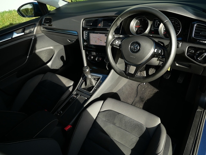 Used Volkswagen Golf 2016 for sale - 76896567: Photo 3