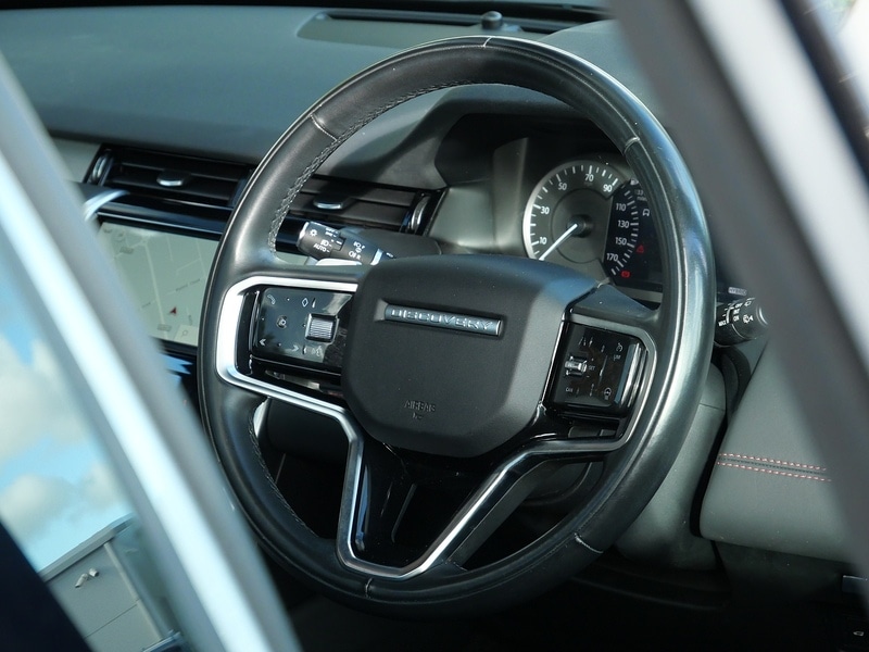 Used Land Rover Discovery Sport 2022 for sale - 76368292: Photo 12