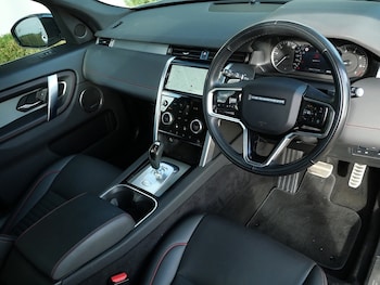 Used Land Rover Discovery Sport 2022 for sale - 76368292: Photo