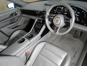 Used Porsche Taycan 2020 for sale - 79507155: Photo