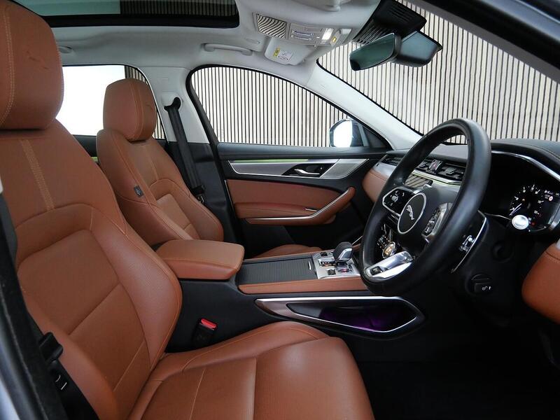 Used Jaguar F-Pace 2022 for sale - 77840764: Photo 32