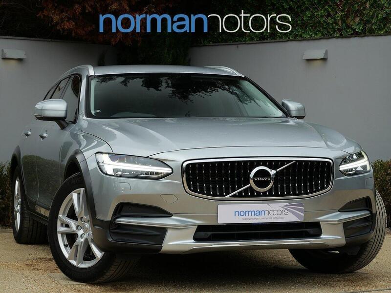 Used Volvo V90 Cross Country 2018 for sale - 76267487: Photo 1