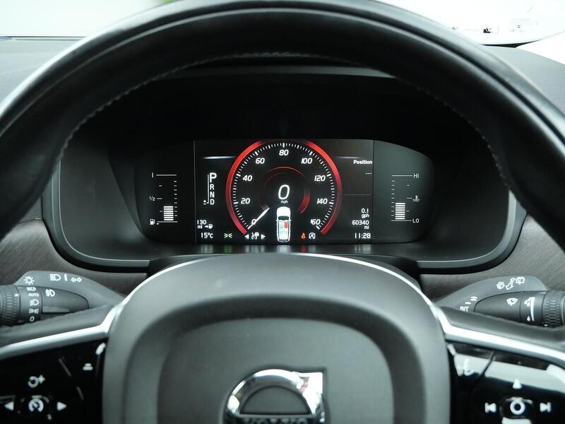 Used Volvo V90 Cross Country 2018 for sale - 76267487: Photo 14