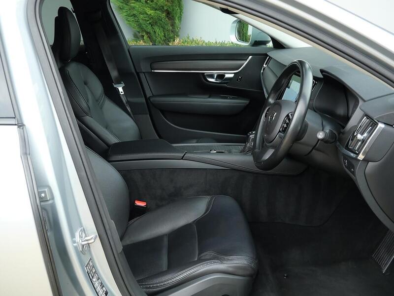 Used Volvo V90 Cross Country 2018 for sale - 76267487: Photo 21