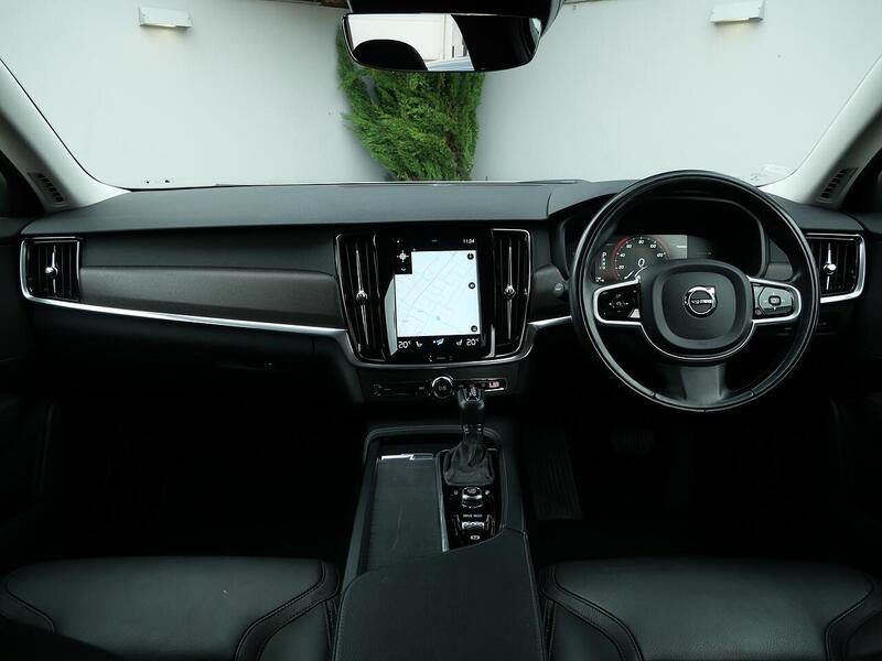 Used Volvo V90 Cross Country 2018 for sale - 76267487: Photo 22