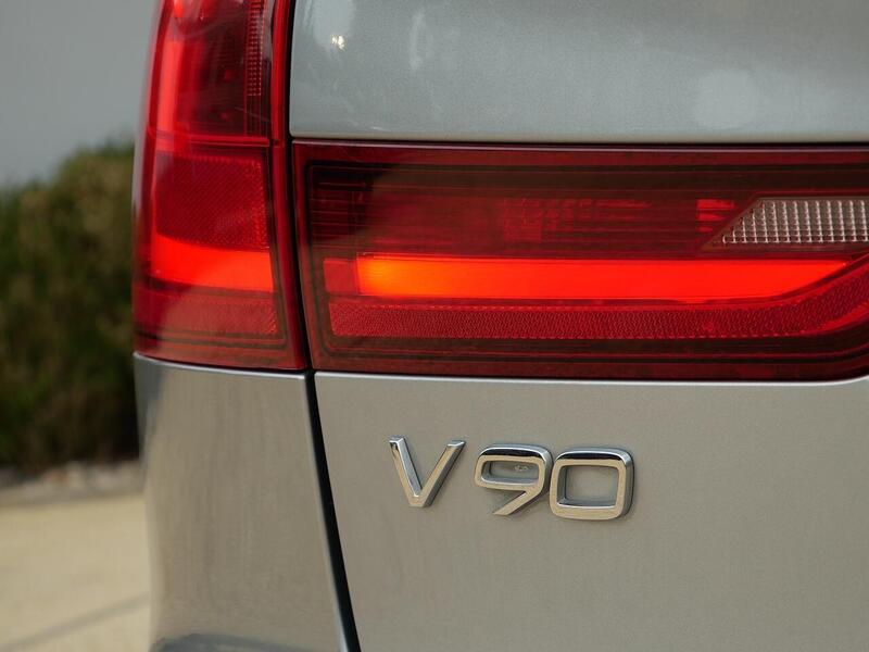 Used Volvo V90 Cross Country 2018 for sale - 76267487: Photo 31